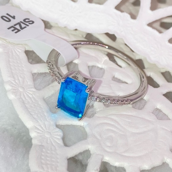 1ct Emerald Cut Blue Topaz Gemstone 925 Silver Engagement Ring - Picture 5 of 6